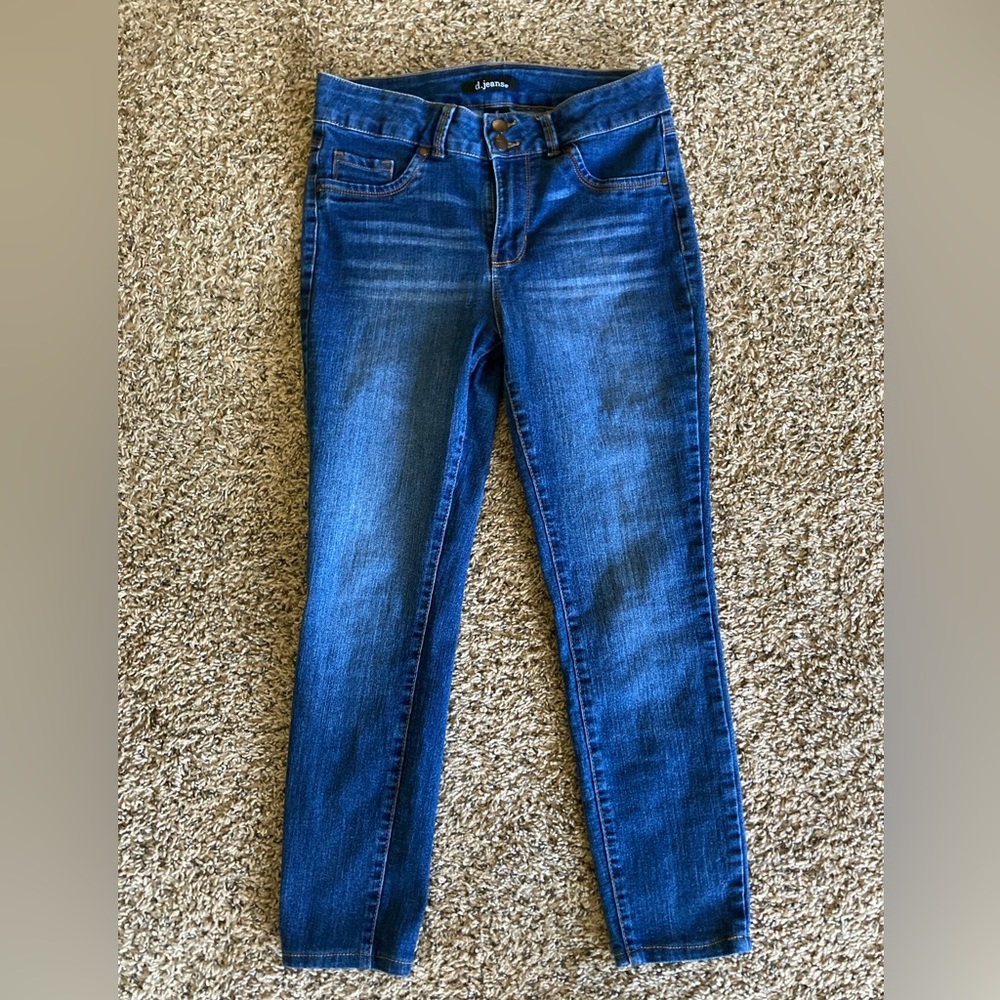 Great Condition ⭐️ d. jeans